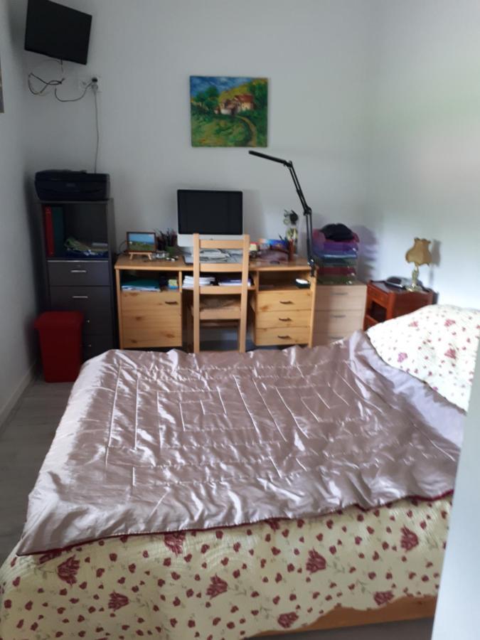 Les Ecureuils Bourguignons Apartamento Montchanin Exterior foto