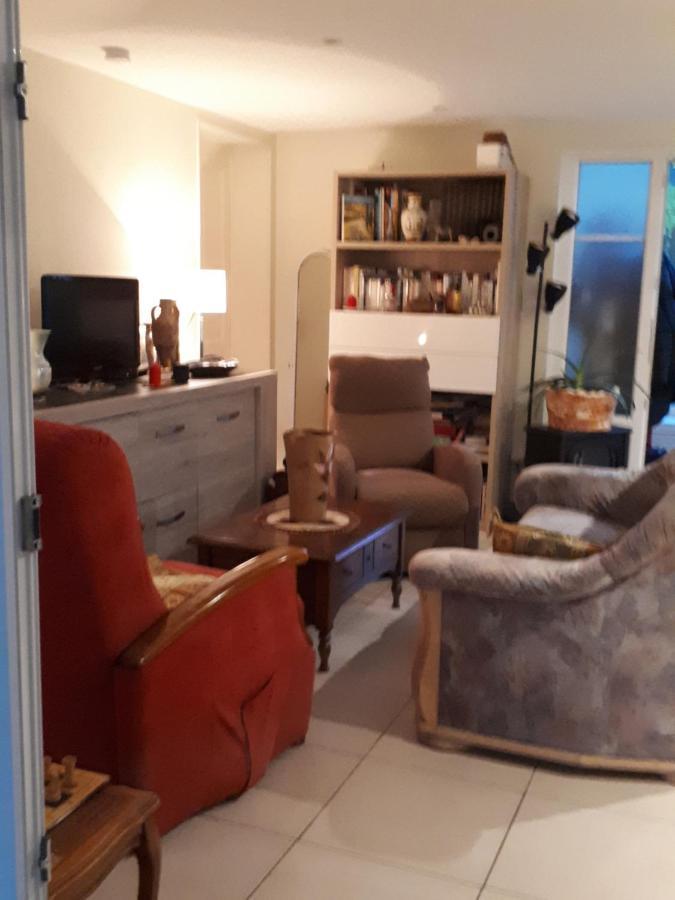 Les Ecureuils Bourguignons Apartamento Montchanin Exterior foto